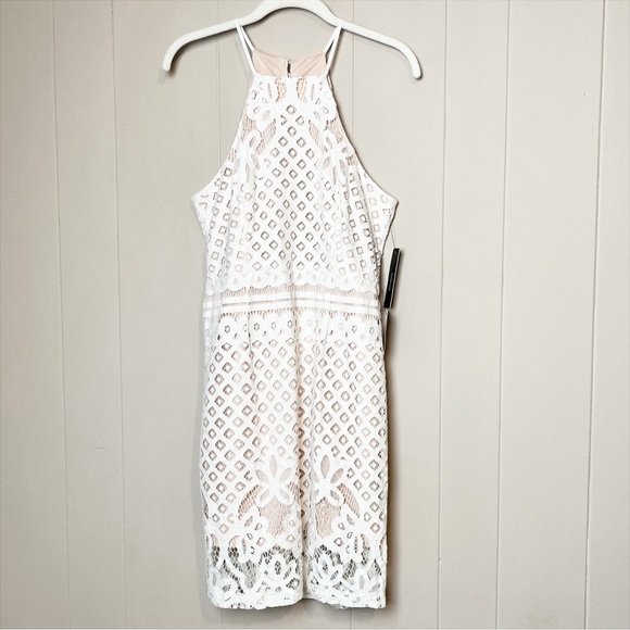 Lulus NWT Steal A Kiss White Lace Dress Medium mini halter fitted open back‎ - Picture 2 of 12